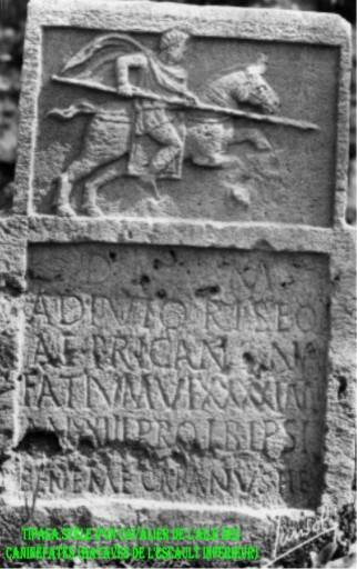 TIPASA Stele d un Cavalier de L Aile des 2 Caninefates ( Bataves de l escault inferieur)